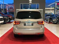 Infiniti QX80